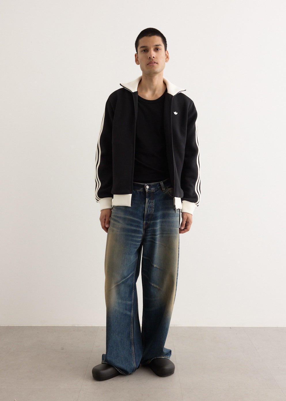 2023 Rocka Jeans